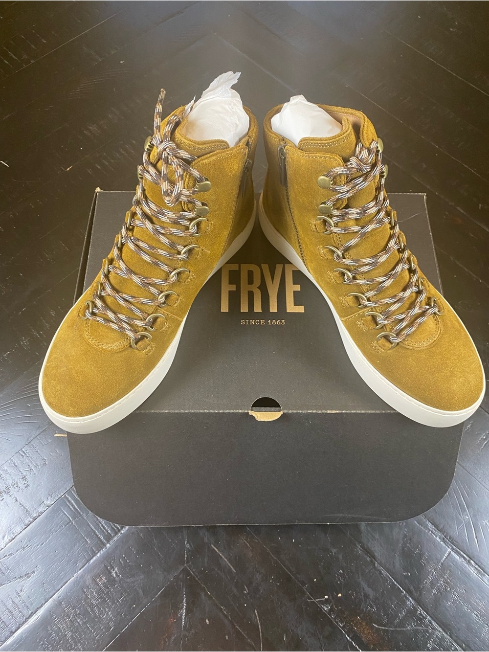 Frye Men's Mustard Suede Chukka Boots